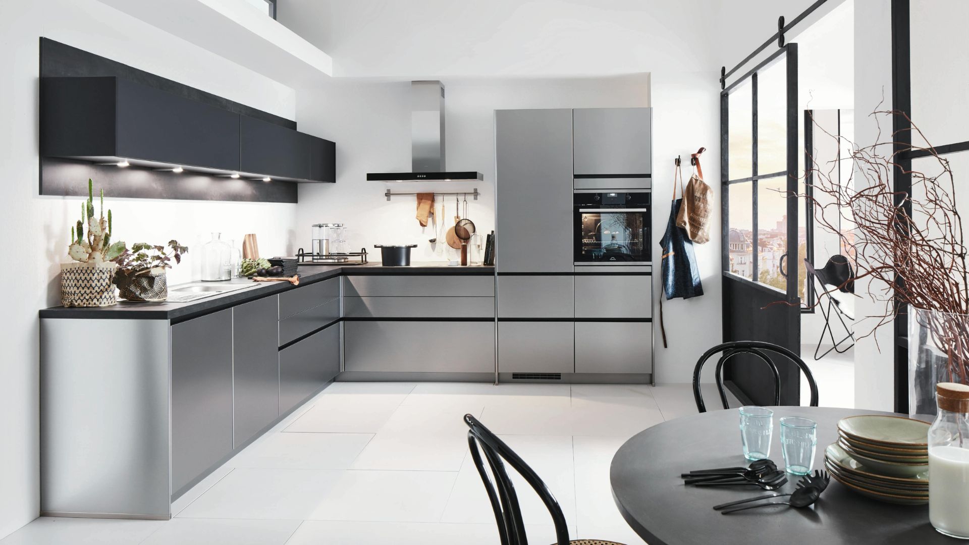 Modular kitchen by Kitchen Galaxy Interiors